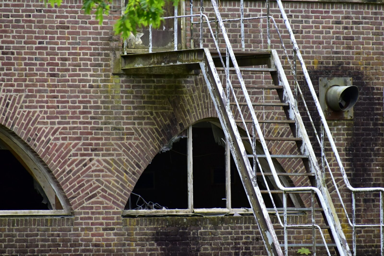 What to Do After a Slip and Fall Accident in Los Angeles (Health, Evidence, and Your Claim)